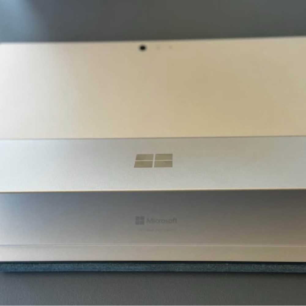 Microsoft Surface Pro - Picture 6 of 9